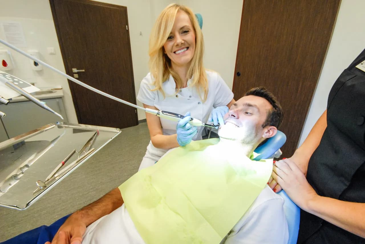 Jak pokonać strach przed dentystą i cieszyć się zdrowym uśmiechem