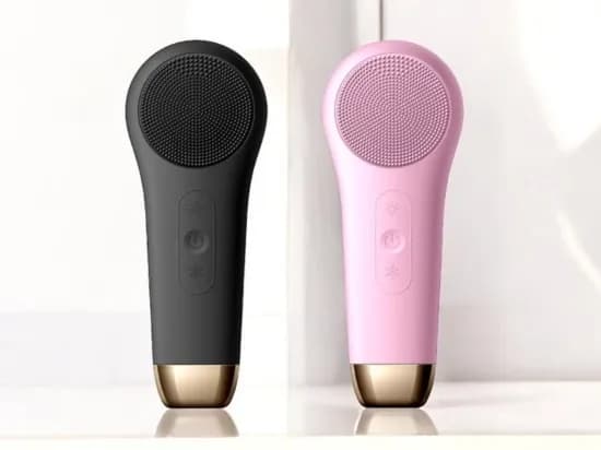 Szczoteczka soniczna do twarzy dla kogo? Sprawdź, czy to dla Ciebie